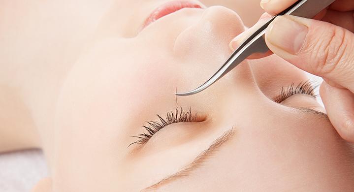 ハリウッドLEDマツエク 監修 堀部有紀